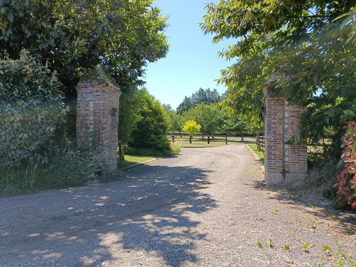 Domaine De Janville Paluel Exterior photo
